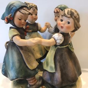 Goebel Hummel “Ring Around the Rosie” 348